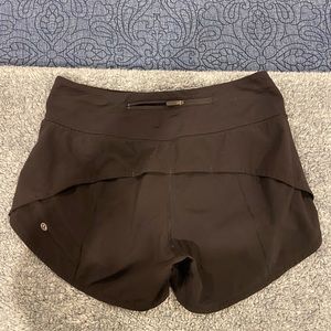 Lululemon Speed Up Shorts. Size 4. High rise.